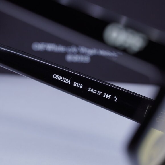 Off-White OERI13A WARREN 1018 Rectangle Sunglasses - Black/Yellow main image 4